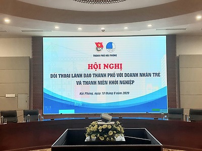 Đối thoại giữa lãnh đạo thành phố với doanh nhân trẻ và thanh niên khởi nghiệp